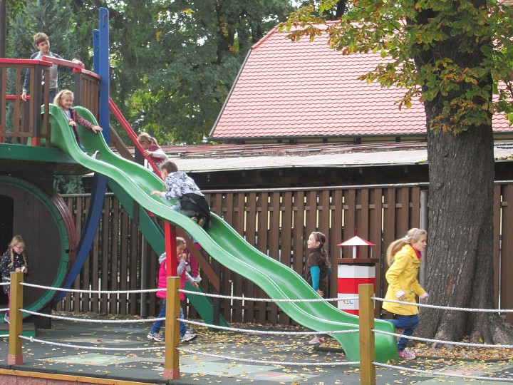 img00004.jpg