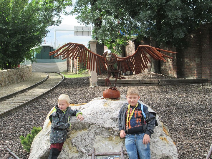 img00023.jpg